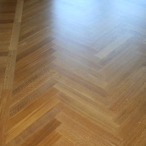 LIP T4 1 1 300x300 1