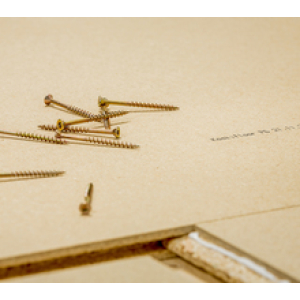 Puitlaastplaat T&G-4 P4 KOSKIPAN