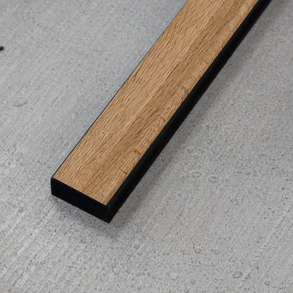 rustic brown oak single lamella closeup 600x600 1