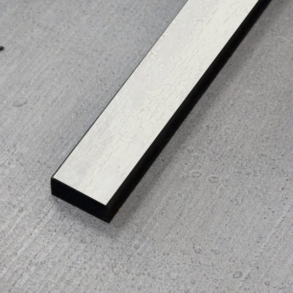 white oxide single lamella closeup 600x600 1