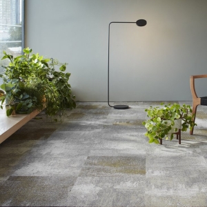 Milliken Comfortable Concrete Retold Urban Scene TractionBack 50x50 cm