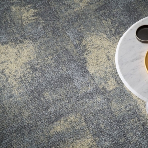 Milliken Comfortable Concrete 2.0 Urban Poetry TractionBack 50x50 cm